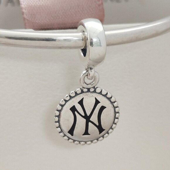 Pandora Women's New York Yankees Color Dangle Charm S925 Silver with box - Picture 1 of 5